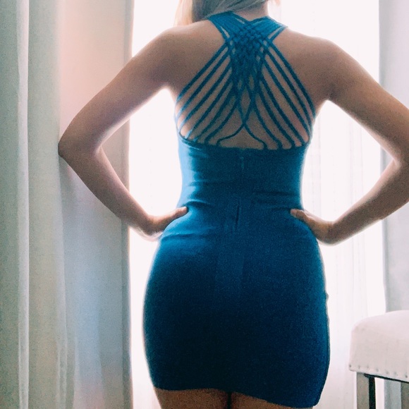 Marciano Dresses & Skirts - MARCIANO 💕 COCKTAIL DRESS